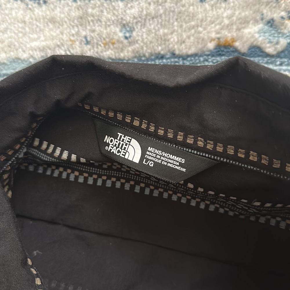 The north face button down - Picture 2 of 2